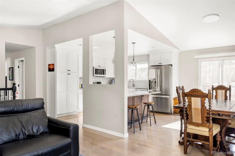 9098 Chestnut Ave, Littleton, CO 80128