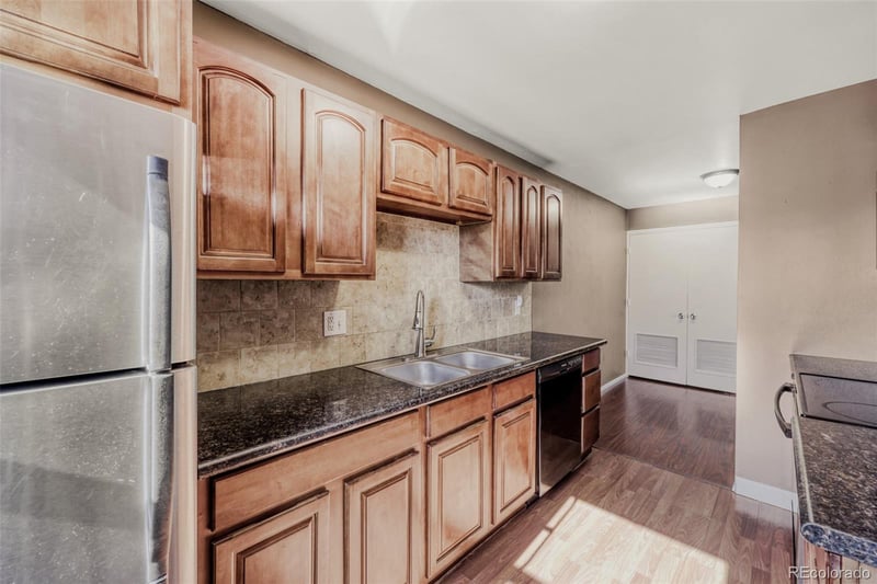 7953 Chase Cir #200, Arvada, CO 80003