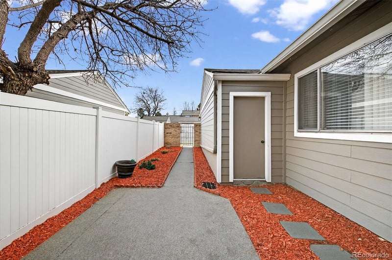 7228 Vine Ct, Centennial, CO 80122