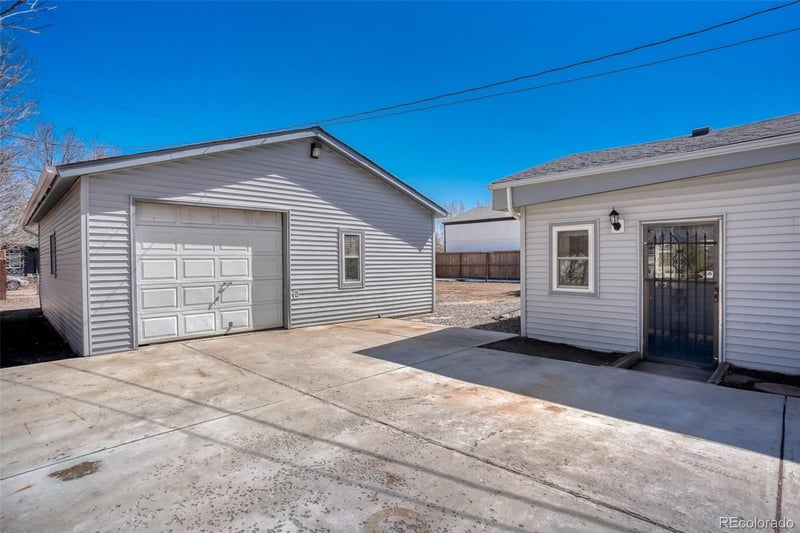 1240 Urban St, Lakewood, CO 80401