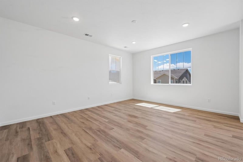 24776 41st Ave, Aurora, CO 80019