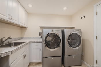 180 Oneida St, Denver, CO 80230