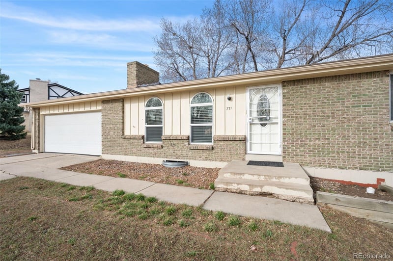 771 Xenon St, Lakewood, CO 80401