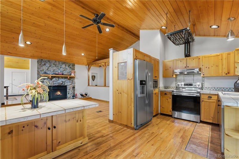 401 Lake Rd, Idaho Springs, CO 80452