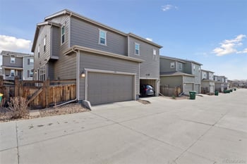 4332 Nepal St, Centennial, CO 80015