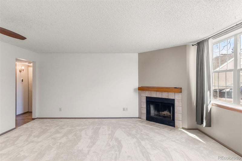 5702 Asbury Pl #102, Lakewood, CO 80227