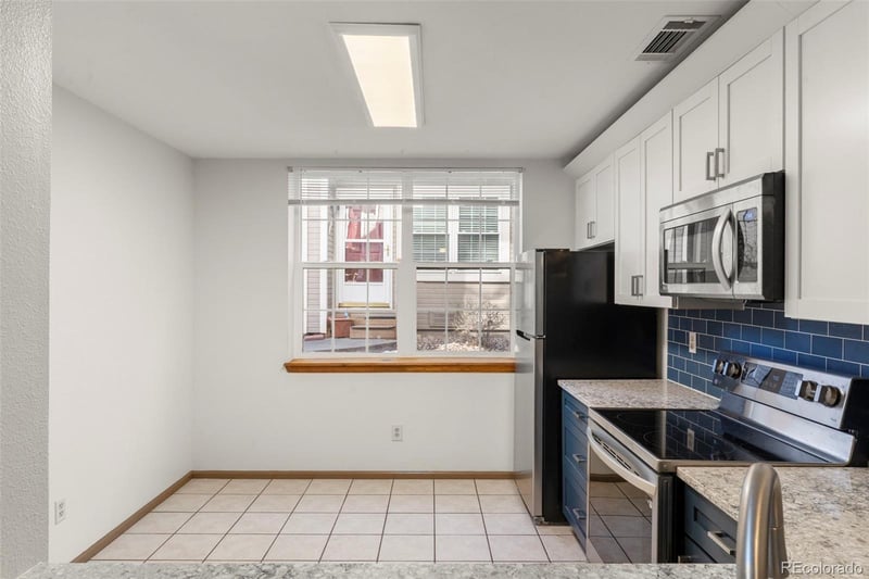 5702 Asbury Pl #102, Lakewood, CO 80227