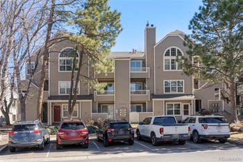 5702 Asbury Pl #102, Lakewood, CO 80227