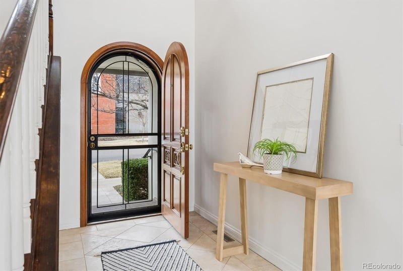 390 Saint Paul St, Denver, CO 80206