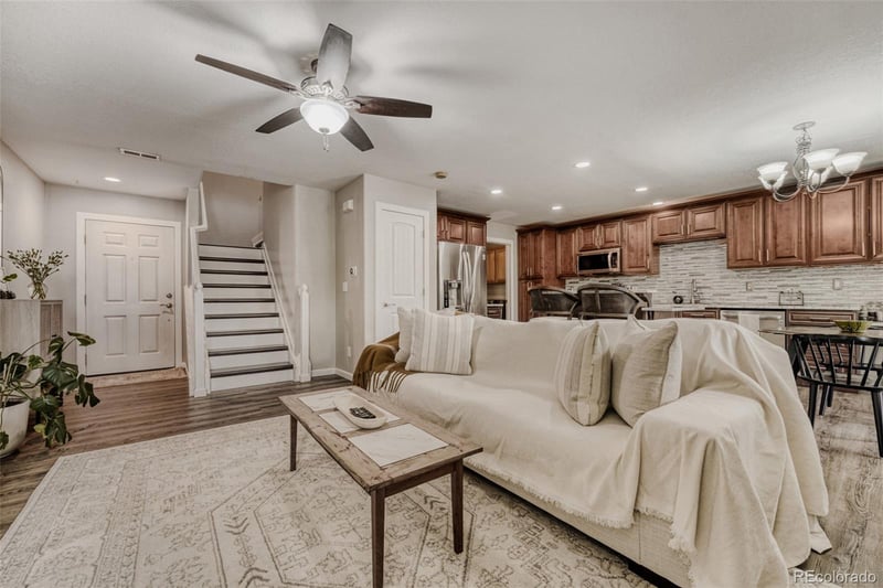 8051 S Kalispell Way, Englewood, CO 80112