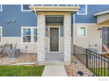 2811 Bear Springs Cir, Longmont, CO 80503