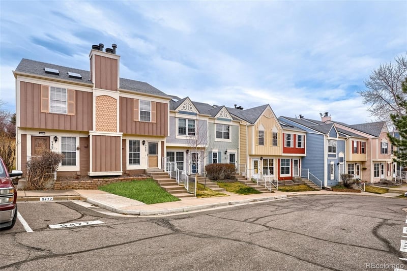 9485 Ontario Dr, Littleton, CO 80128