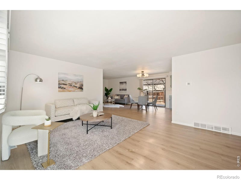 1217 Hunter Ct, Longmont, CO 80501