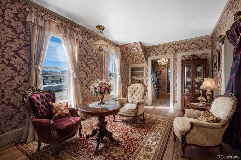 310 Whiting Ave, Cripple Creek, CO 80813