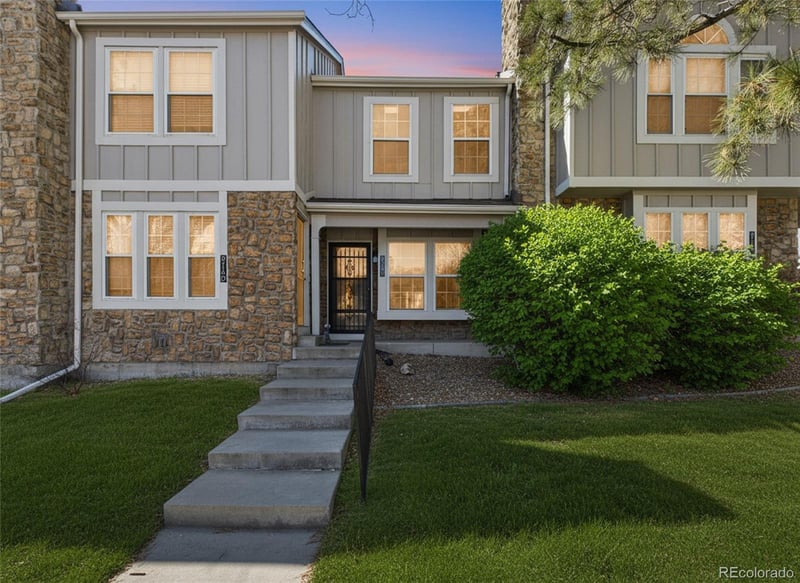 9715 Chatfield Ave #E, Littleton, CO 80128