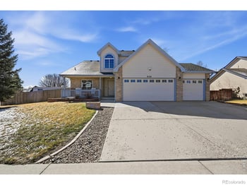 938 Wisteria Dr, Loveland, CO 80538