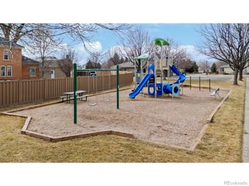 5225 White Willow Dr #F-200, Fort Collins, CO 80528