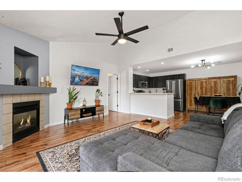 5225 White Willow Dr #F-200, Fort Collins, CO 80528