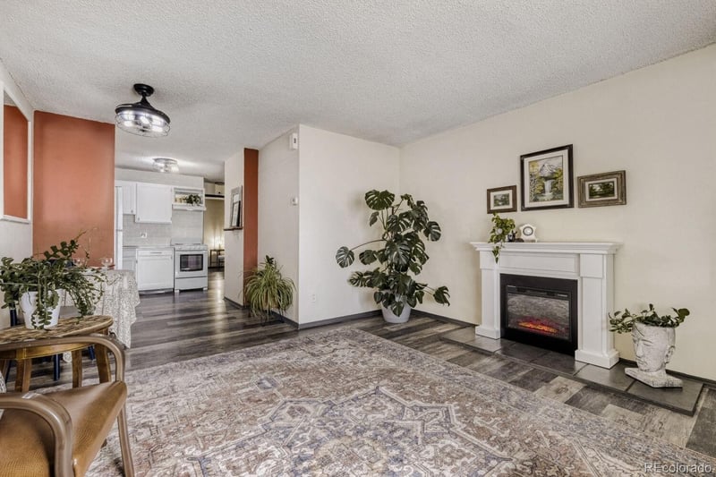 6414 Village Ln, Colorado Springs, CO 80918