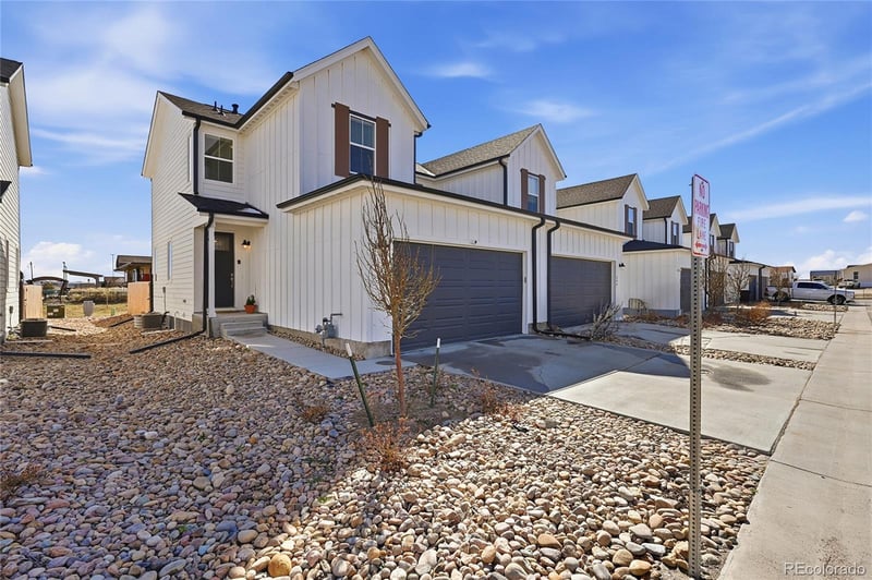 547 Main St, Byers, CO 80103