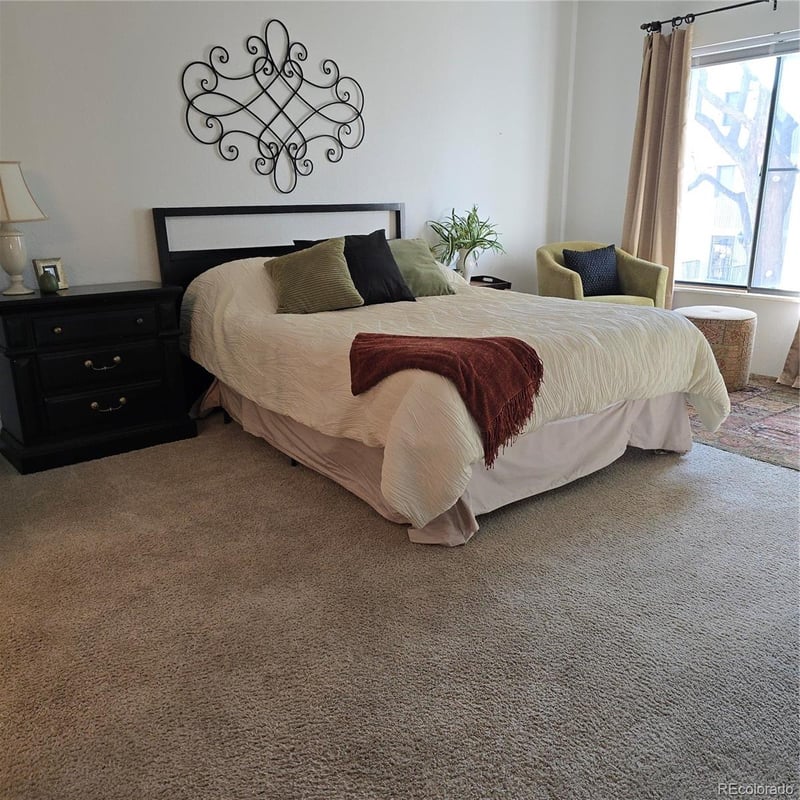 1011 Ironton St #210, Aurora, CO 80012