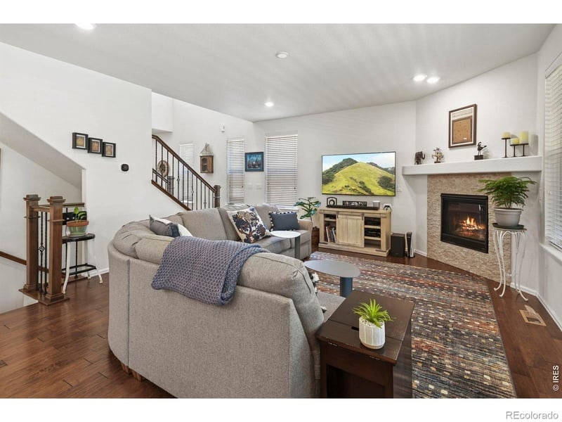 833 Carbonate Ln, Erie, CO 80516