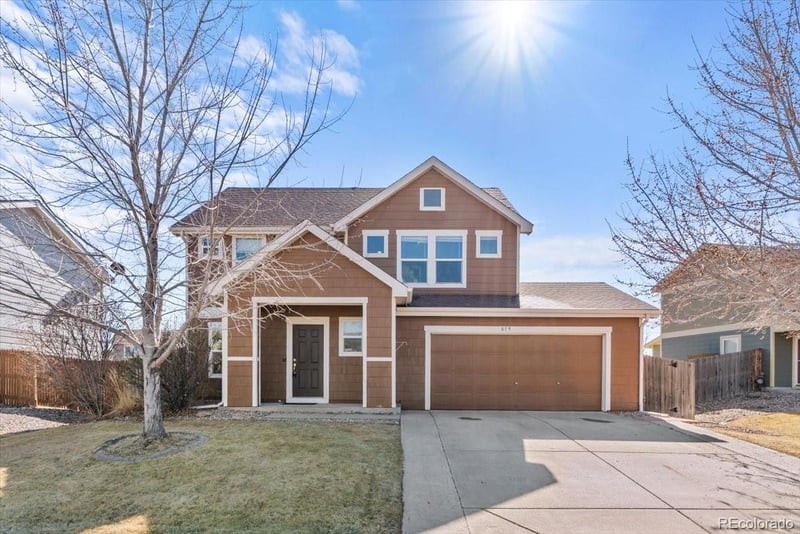 819 Stagecoach Dr, Brighton, CO 80603