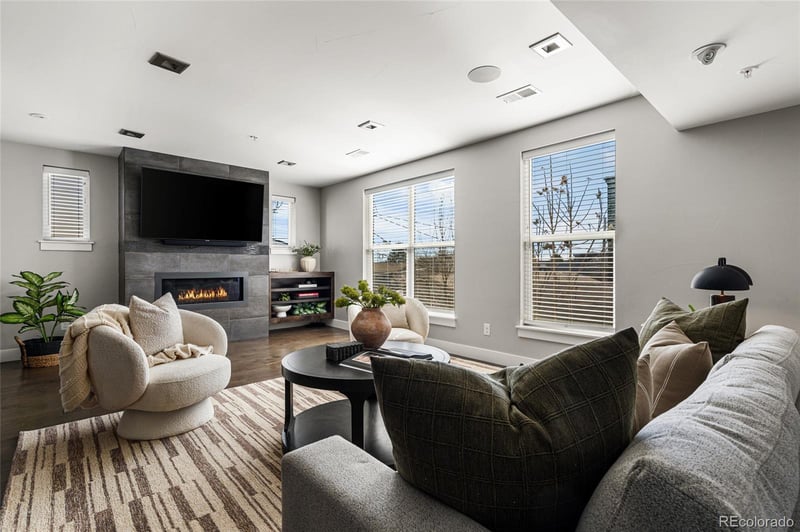 1842 Irving St, Denver, CO 80204