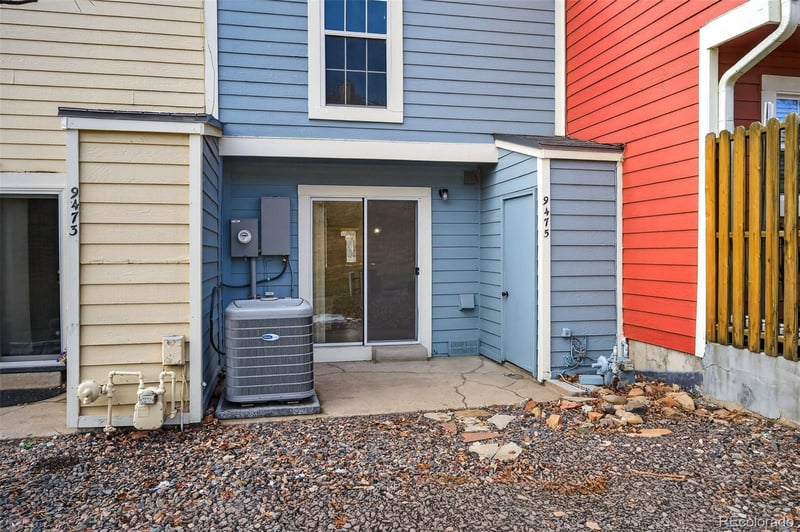 9475 Ontario Dr, Littleton, CO 80128