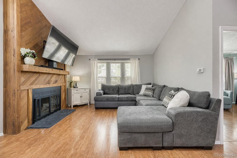 16953 Whitaker Dr #F, Aurora, CO 80015