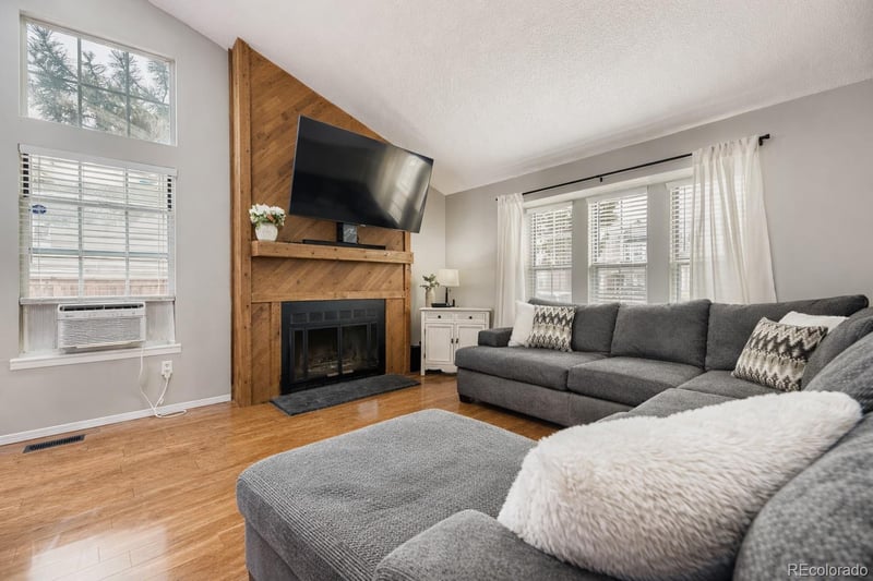 16953 Whitaker Dr #F, Aurora, CO 80015