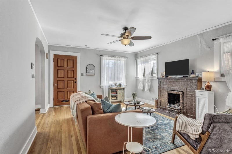 1337 Bellaire St, Denver, CO 80220