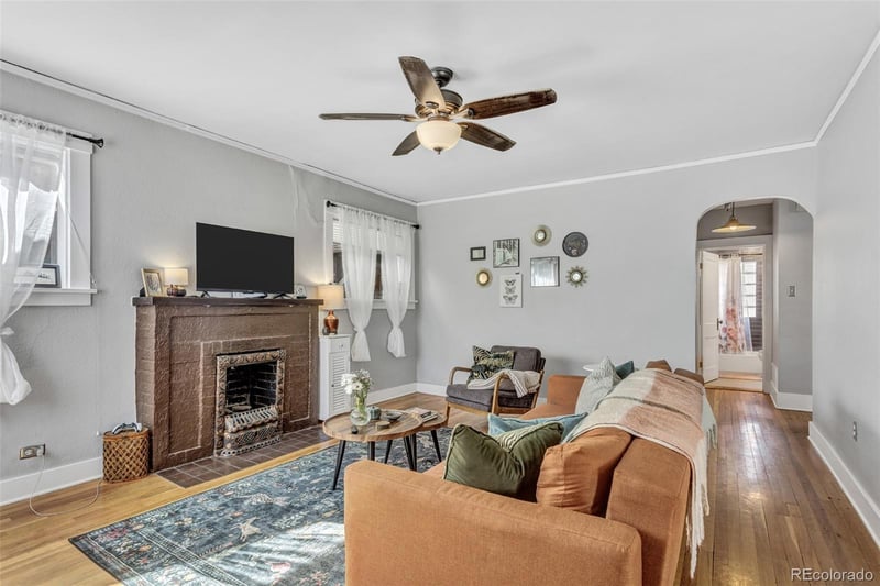 1337 Bellaire St, Denver, CO 80220