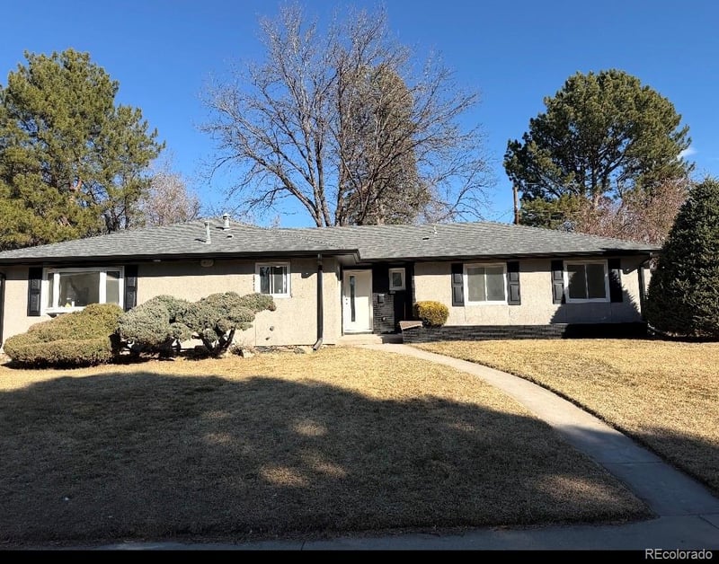 2261 Dartmouth Pl, Englewood, CO 80113