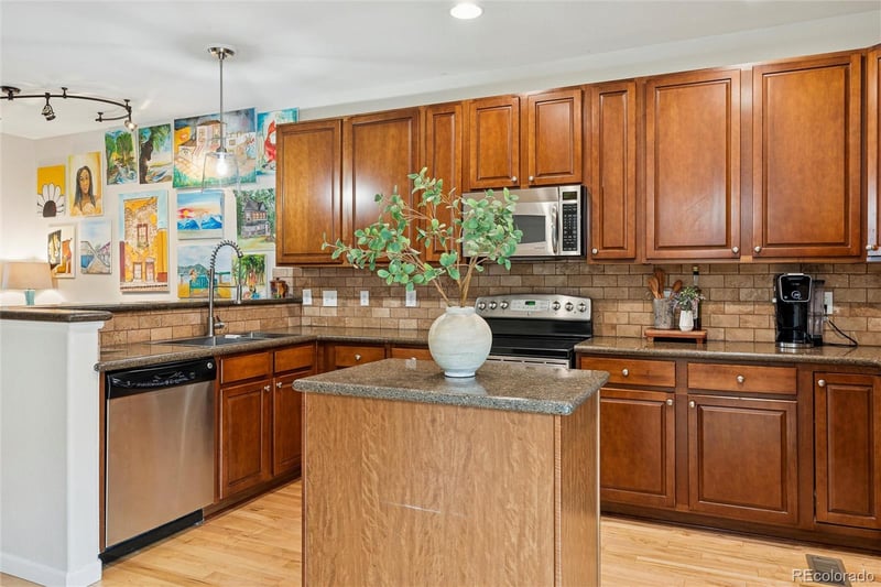 22735 Ottawa Pl, Aurora, CO 80016