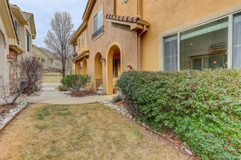 10098 Bluffmont Ln, Lone Tree, CO 80124