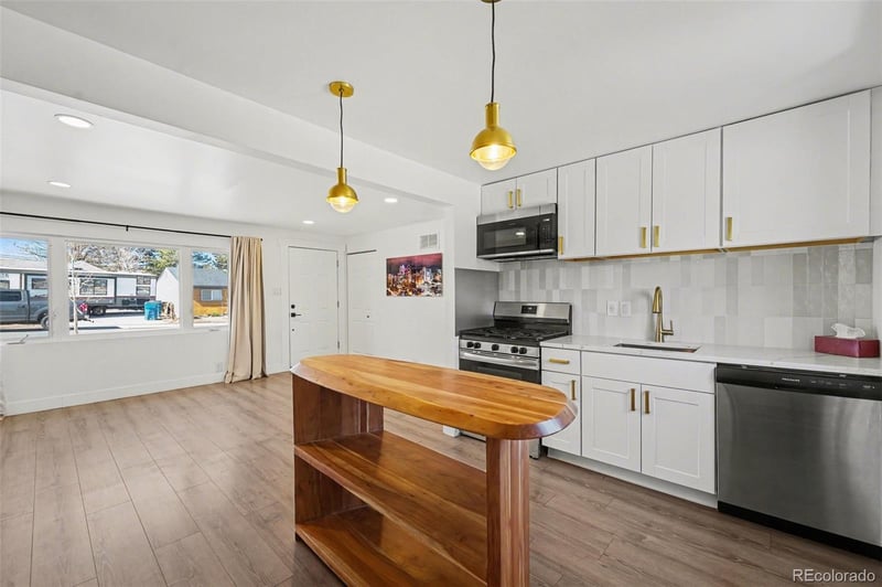 3980 Hazel Ct, Englewood, CO 80110