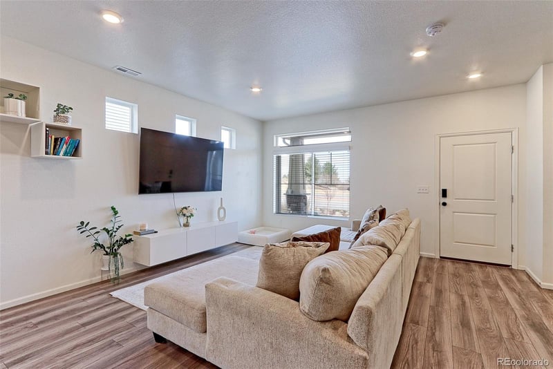 17781 103rd Ave, Commerce City, CO 80022