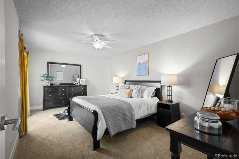 2895 S Locust St, Denver, CO 80222