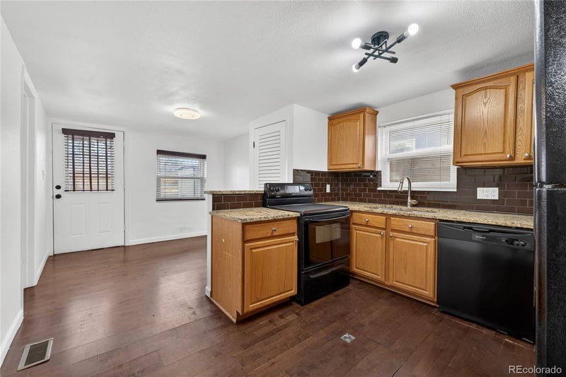 4220 Pecos St, Denver, CO 80211