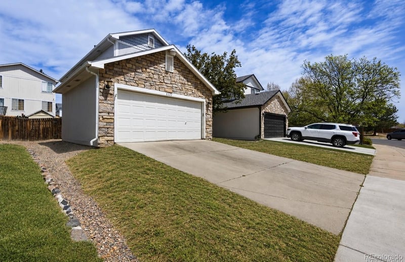 8026 Decatur St, Westminster, CO 80031