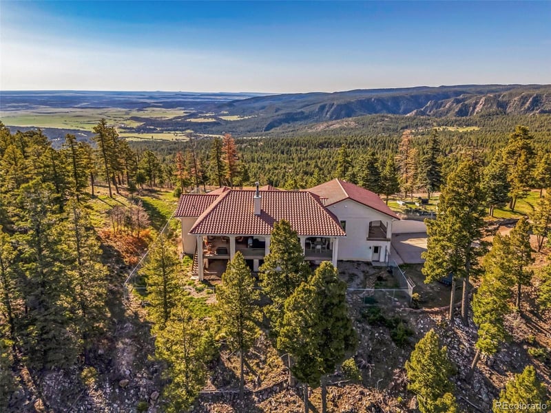 8760 Ridge Rd, Beulah, CO 81023