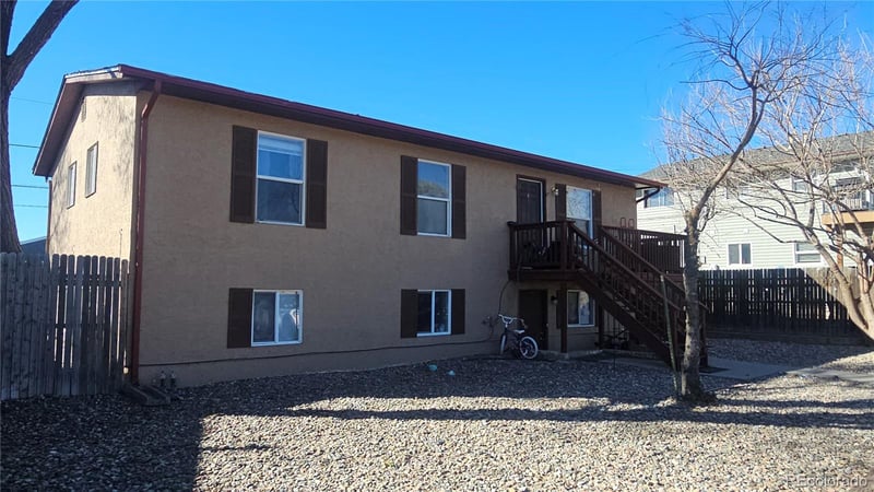 3908 Devonshire Ln, Pueblo, CO 81005