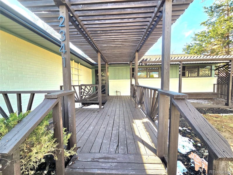 2341 Kenton St, Aurora, CO 80014