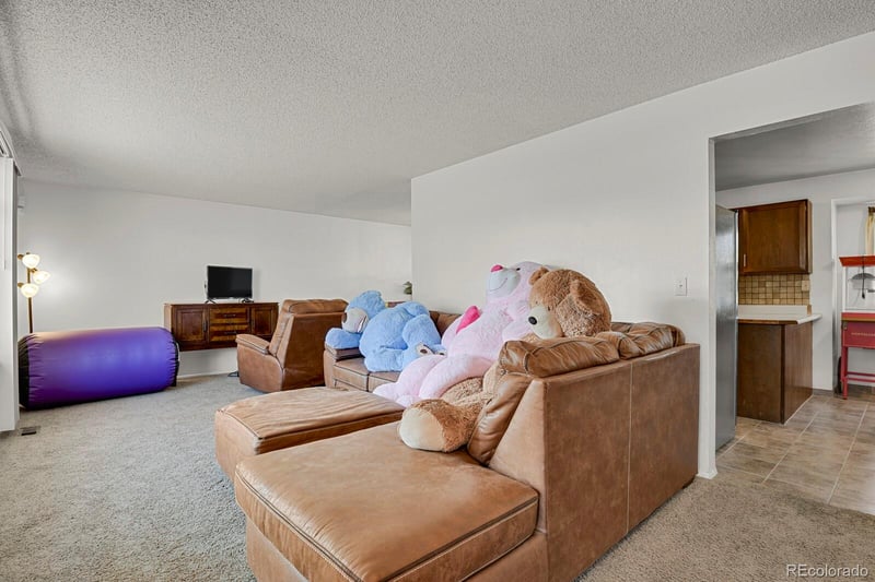 3031 Nucla St, Aurora, CO 80013