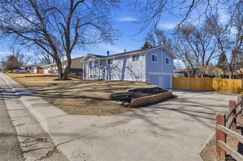 6955 62nd Ave, Arvada, CO 80003