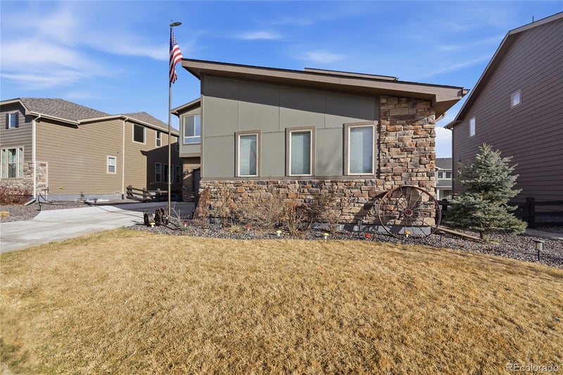6355 143rd Dr, Thornton, CO 80602