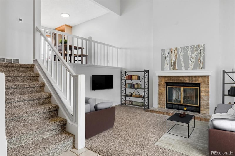 693 Delwood Ct, Highlands Ranch, CO 80126