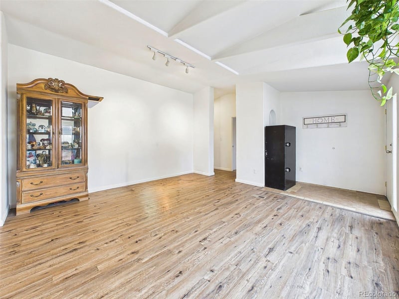 699 Cedar Hills Rd, Penrose, CO 81240