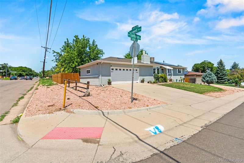 3397 Tanforan Dr, Englewood, CO 80110